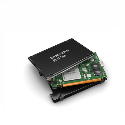 PCIe Gen4 X4 NVMe U.2 2.5 ইঞ্চি অভ্যন্তরীণ SSD Samsung PM1733 SSD 3.84TB